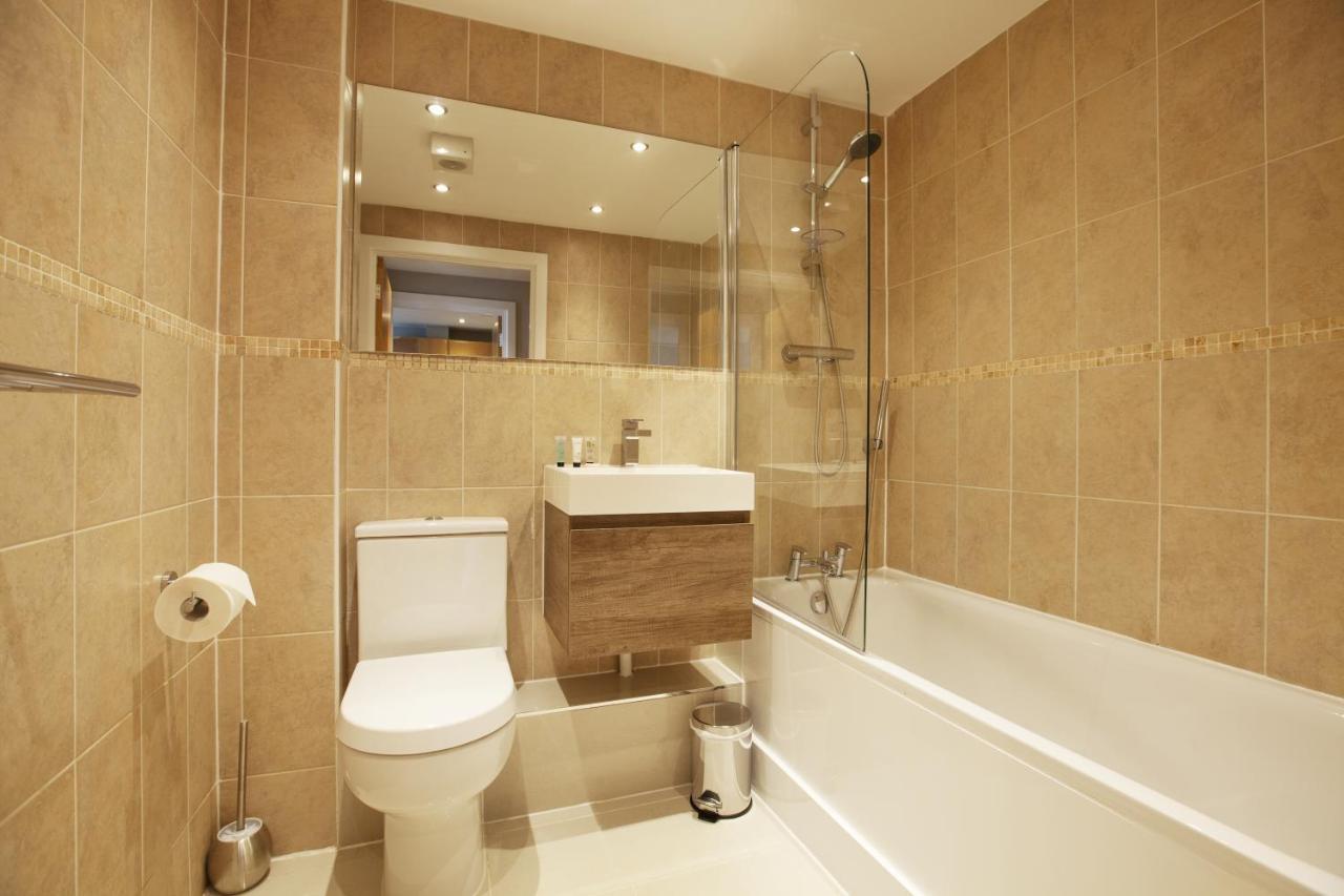 Urban Living'S - The Wesley Beautiful City Centre Apartment With Balcony Oxford Exterior photo