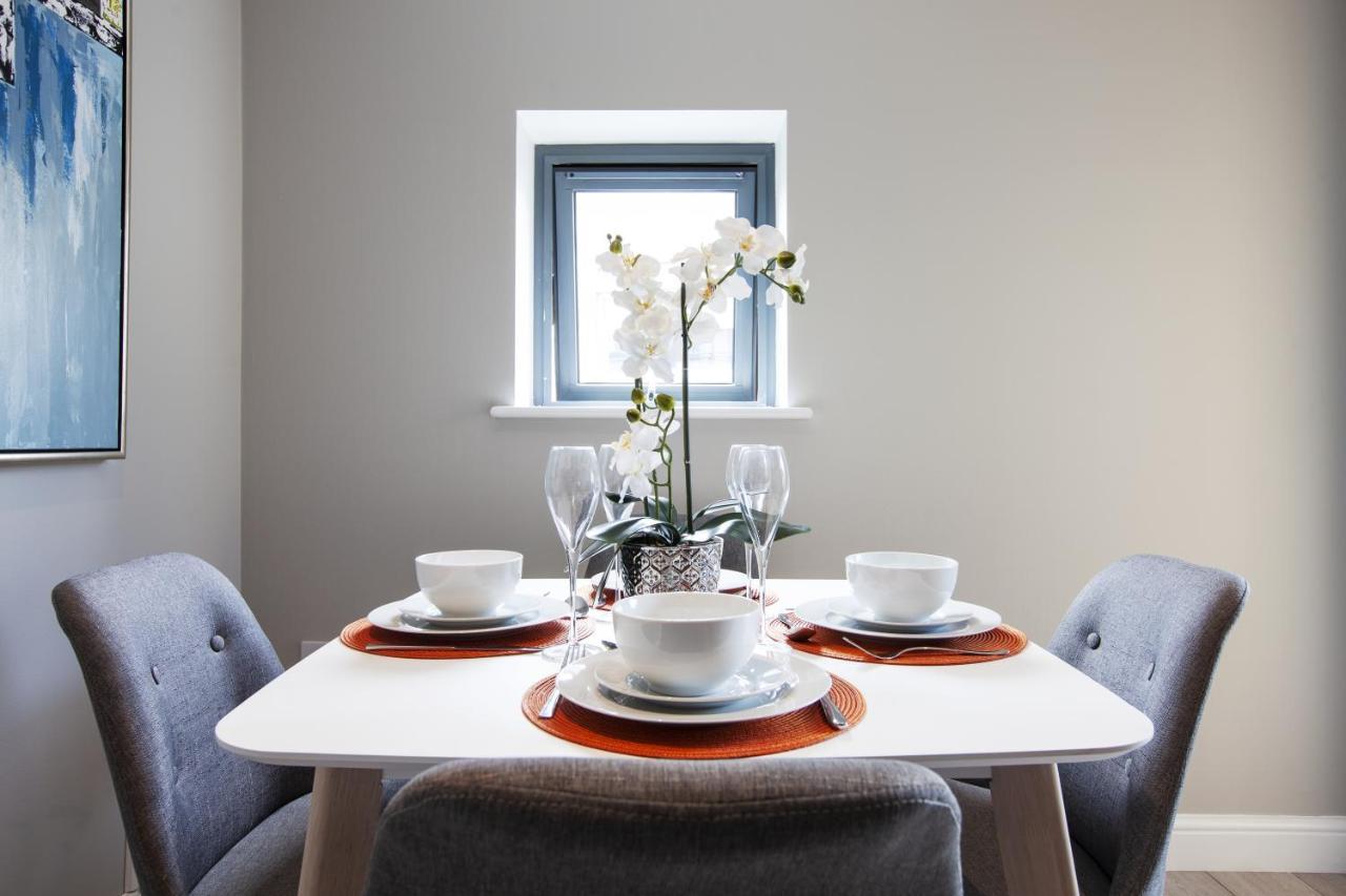 Urban Living'S - The Wesley Beautiful City Centre Apartment With Balcony Oxford Exterior photo